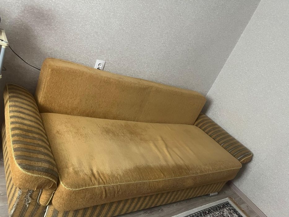 Отдается даром диван- тахта