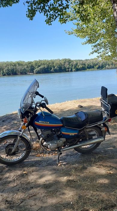 Motocicleta vintage HONDA oldtimer 1978