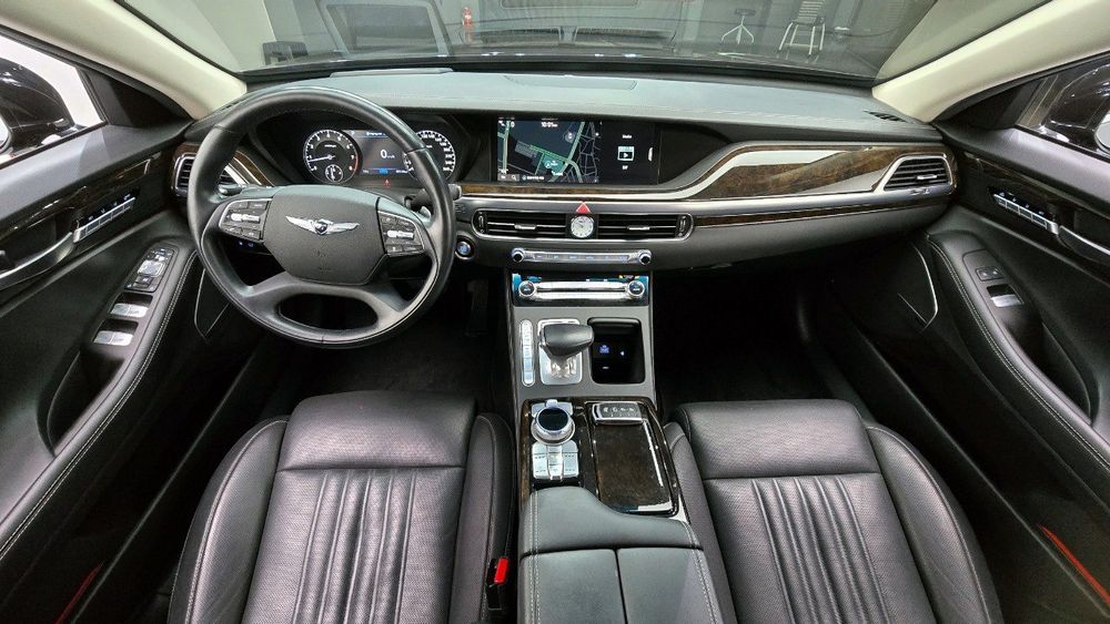 Genesis G90 3.3T AWD Premium Luxury