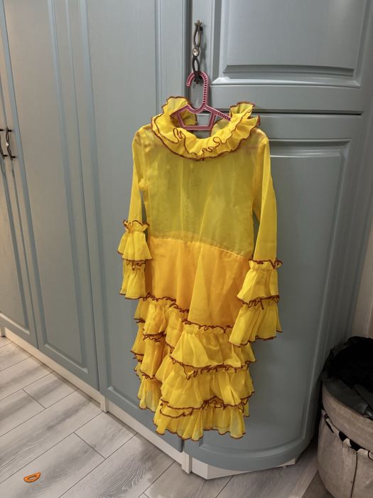 Продам нац платье без кажекей 8-9 ле