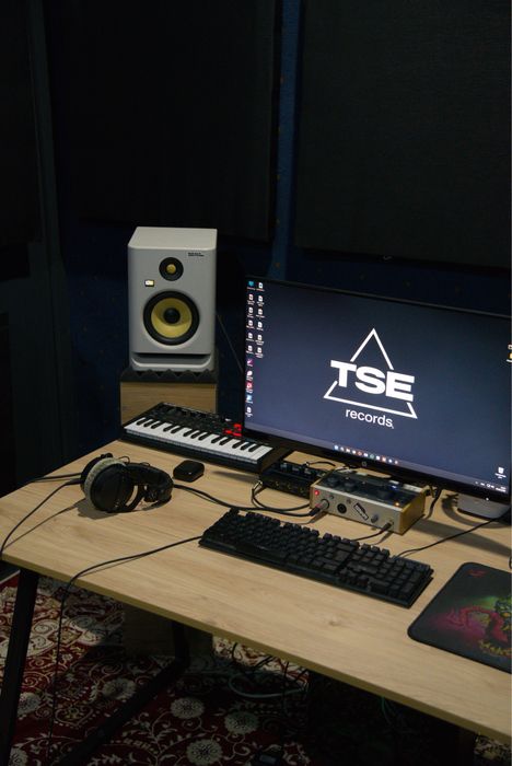 Арендатор на студию звукозаписи