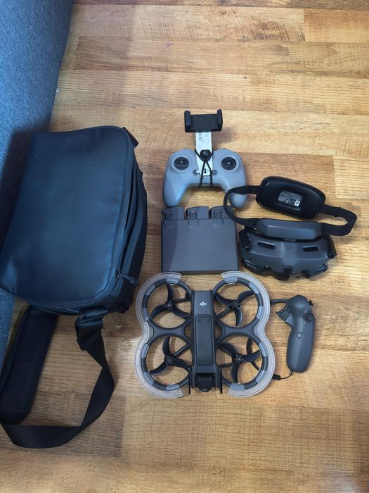 Drona DJI Avata Fly More Combo