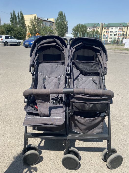 Коляска для двойни