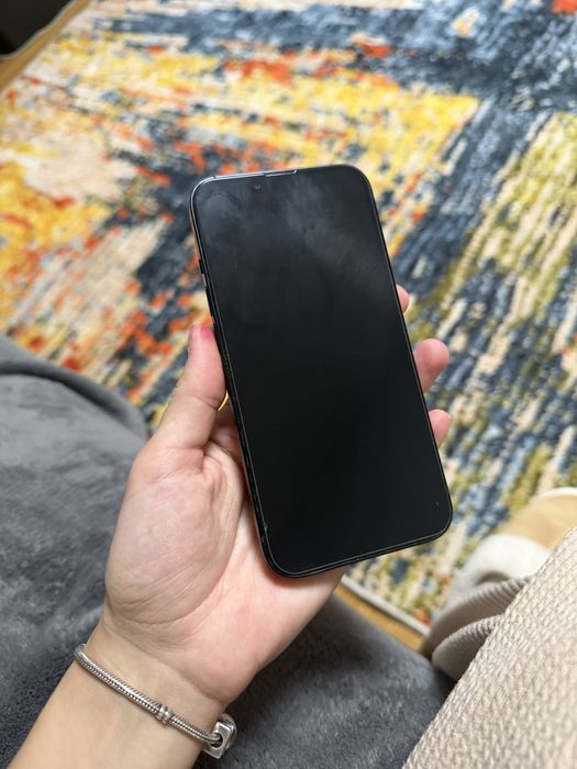 Продавам Iphone 14 128 gb