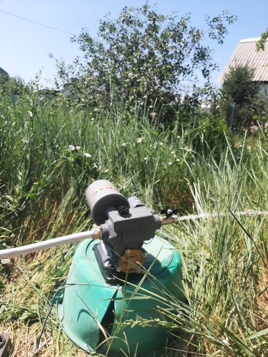 Бурение в ручную и техникой.