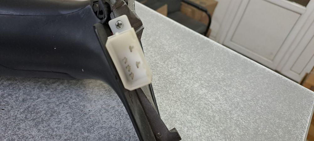 Зеркало боковое левое Audi A6 C5