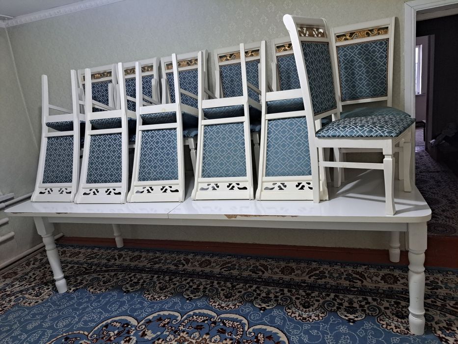 Продаётся стол стуля