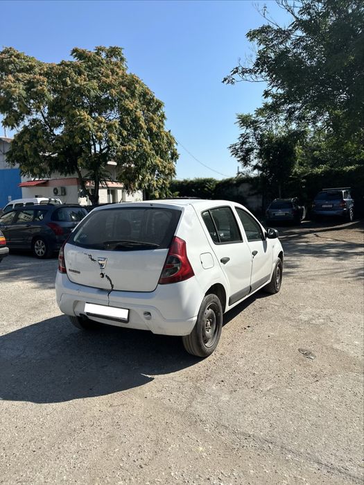 Dacia Sandero 1.2 НА ЧАСТИ