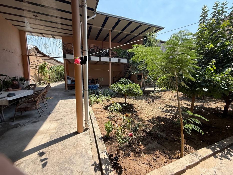 Продаётся дом в Кибрайском районе 5,5 соток