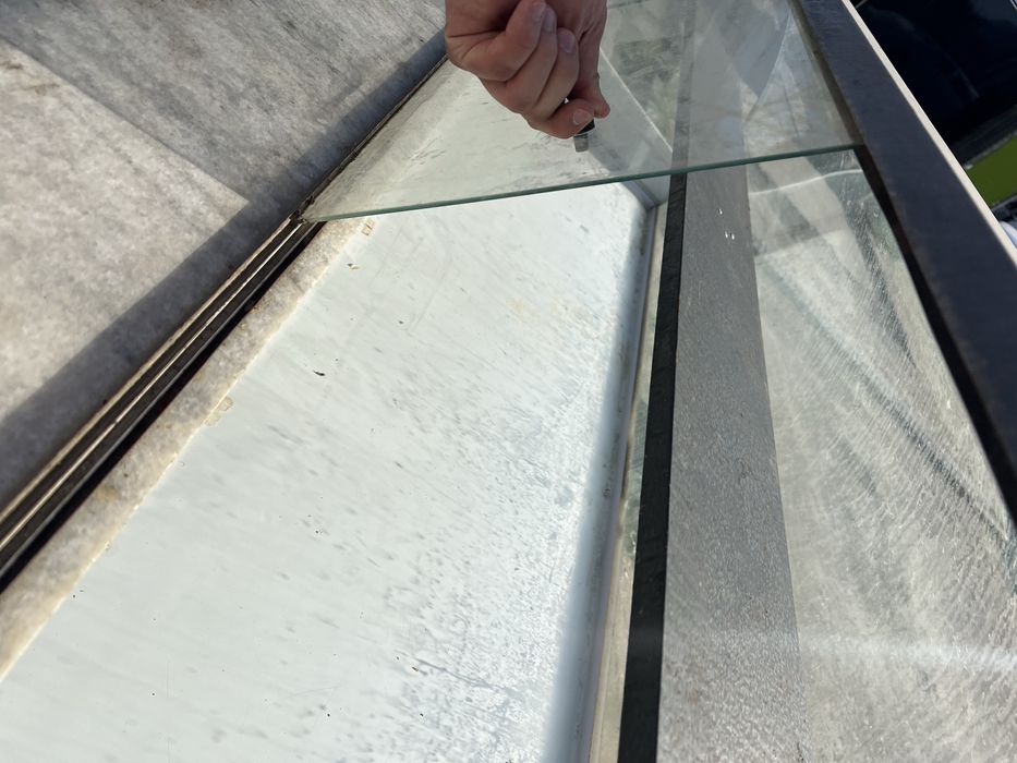 Витринный холодильник