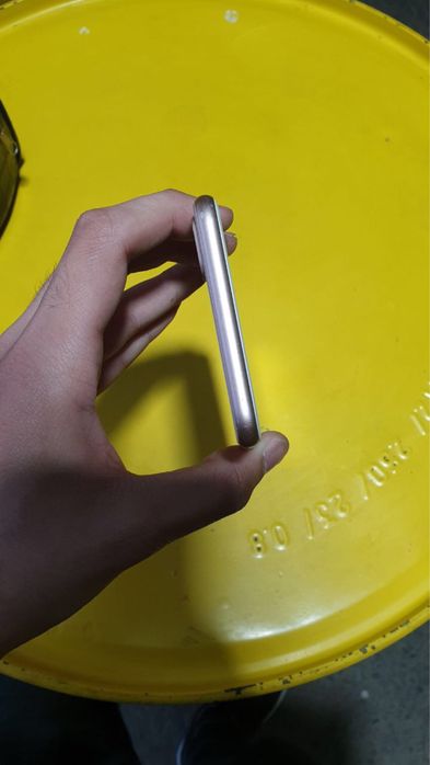 Srochna sotaman iphone 8 plus 64 gn yoki obmen