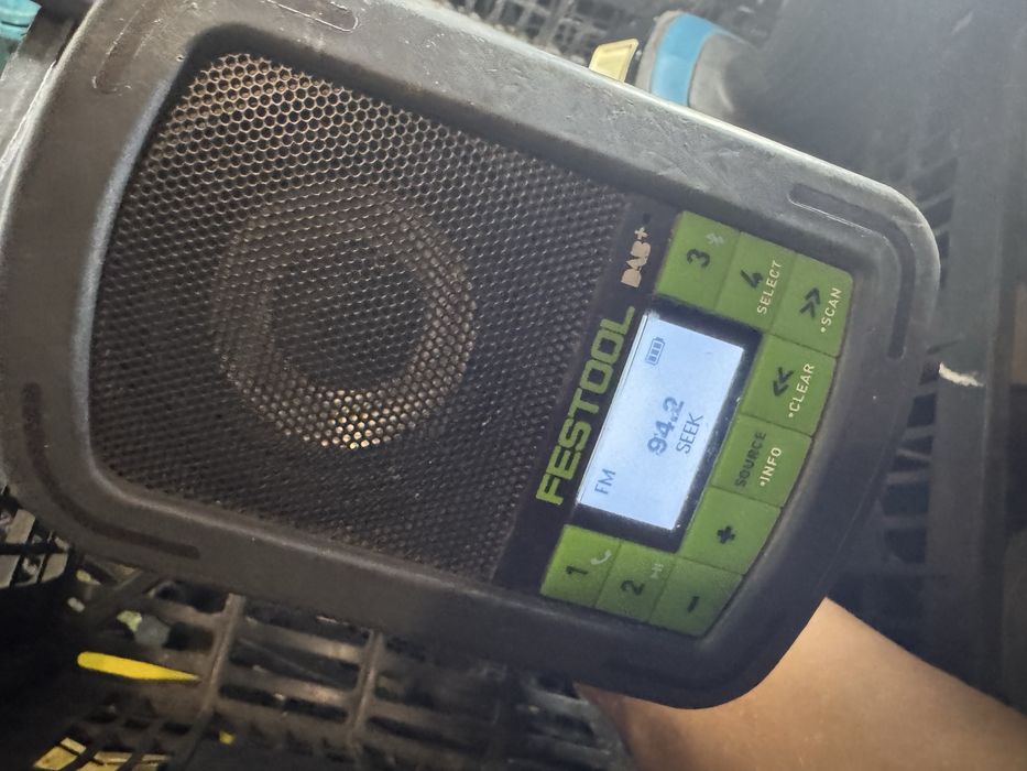 Radio festool BR 10 DAB+ bluetooth cu batetie de 4ah