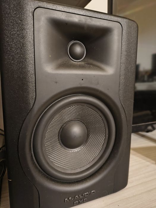 M-Audio BX5 D3 5″ Powered Studio Reference Monitor
