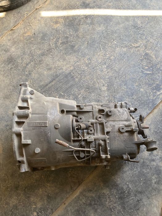 Коробка механическая Zf на Бмв е34, е36, е39 стояла на 2.5 Бмв е34