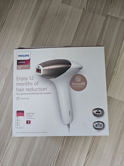 Vând Epilator Philips Lumea Seria 8000 cu SenseIQ