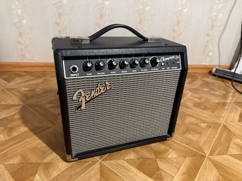 Комбоусилитель Fender Champion 20