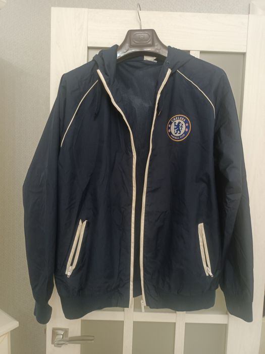 Продам ветровку CHELSEA