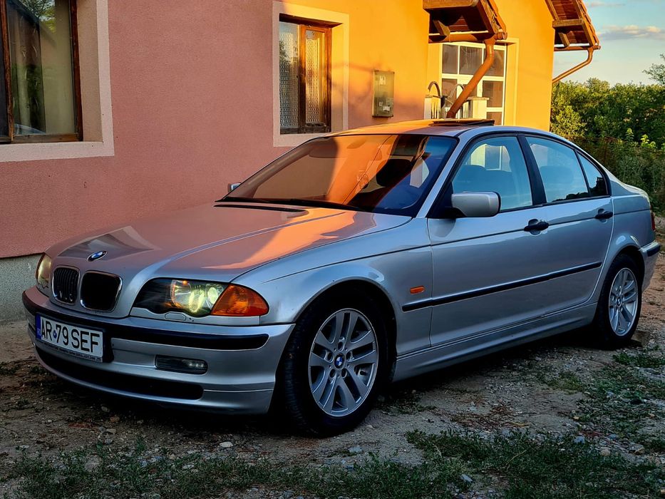 Vând BMW in stare buna de funcționare