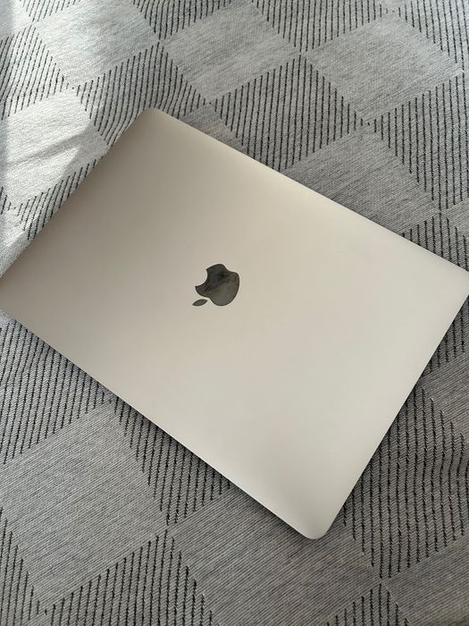 MacBooK Air состояние новое
