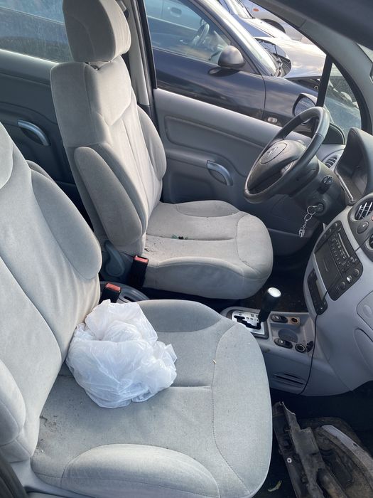 Ситроен Ц3 1.4 75кс бензин автоматик на части