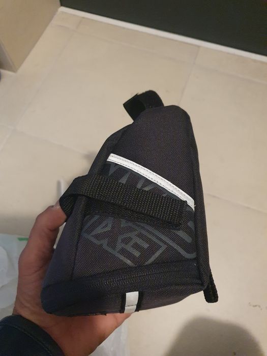 Чанта за колело ,стойка колело cube и аксесо