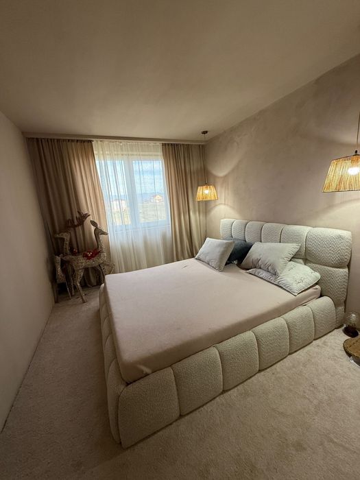 Vand casa coltau