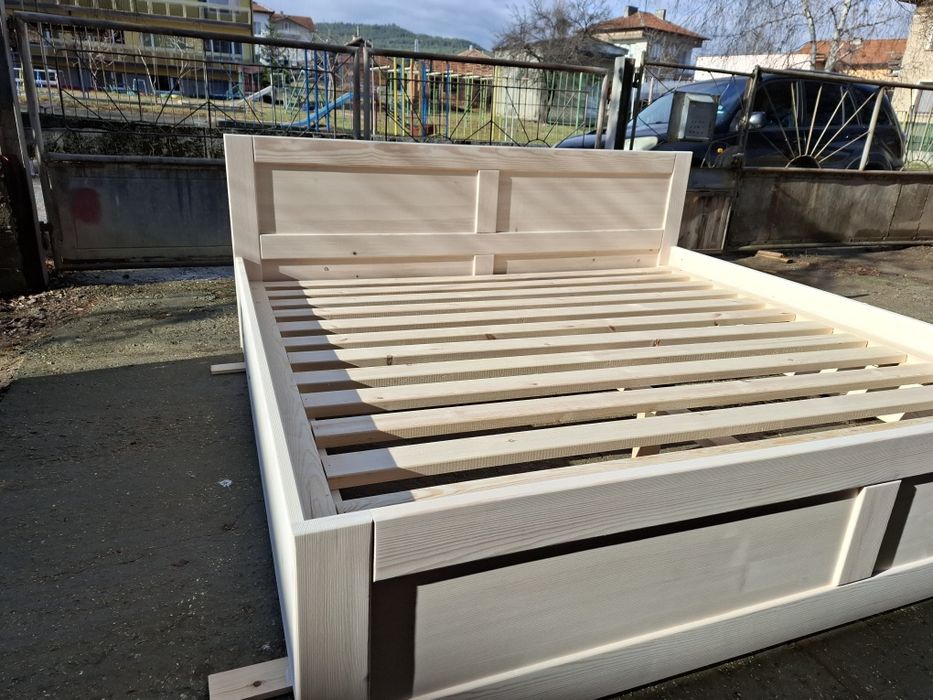 Спални и легла от масив /нови/, от производител!