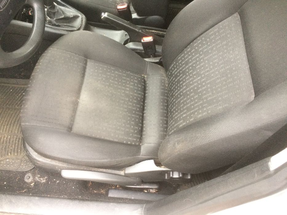 VW Golf 4 1.4i 16V 75к.с на части