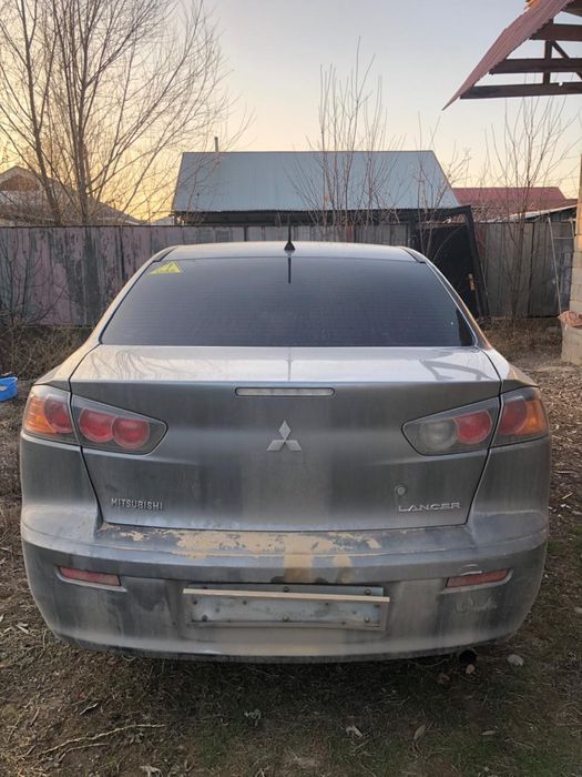 Митсубиси лансер 10 на запчасти