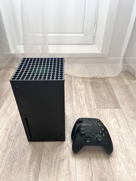 Продам XBOX Series X 1TB