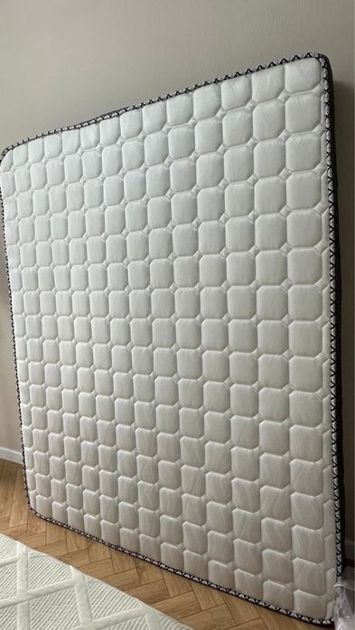 Продам матрас новый