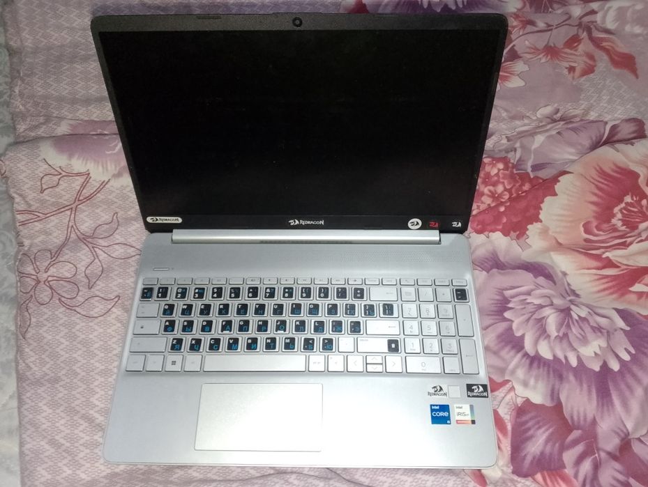 Hp kompyuter sotiladi