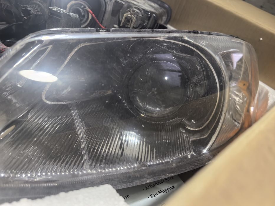 Продам фары Додж стратус