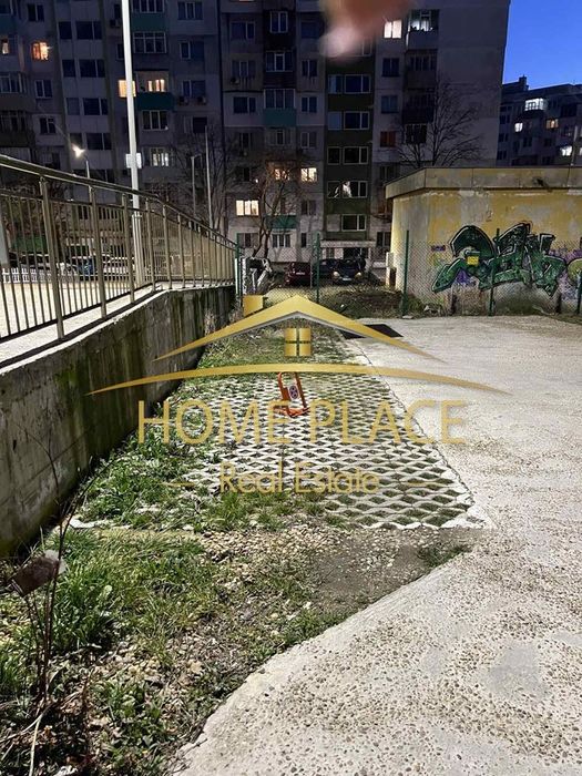 ПАРКОМЯСТО ! Тристаен апартамент под наем - Кайсиева градина