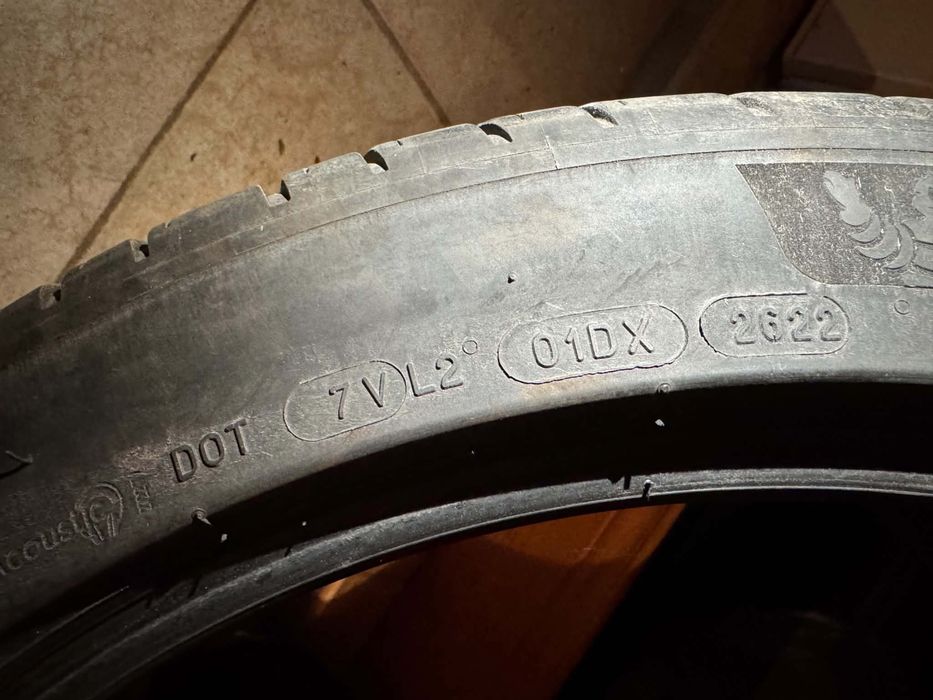 Продавам комплект 4 бр. Michelin Pilot Sport EV Acoustic 255/40 R20 101W XL T0 – Tesla Original