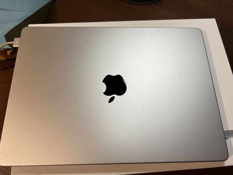 Macbook Pro 14 2021