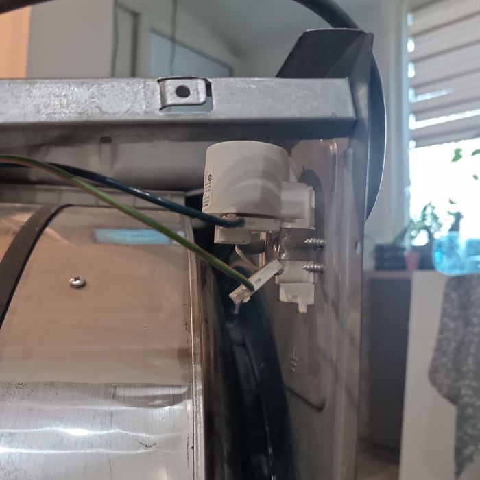 Продаваме части на  сушилня AEG Lavatherm 7kg НА или За части