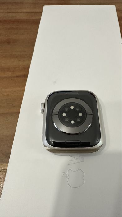 Apple Watch Series 7, 41mm, Starlight - Изгодно