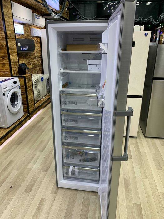 Морозильник Midea модель MDRU385FZF46