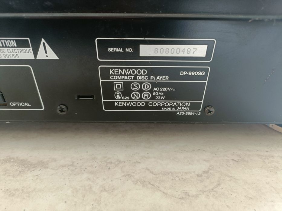 Kenwood DP 990 SG, CD player funcțional, aspect decent