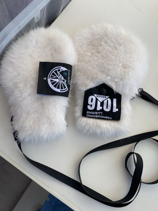 Варежки котейки лапки