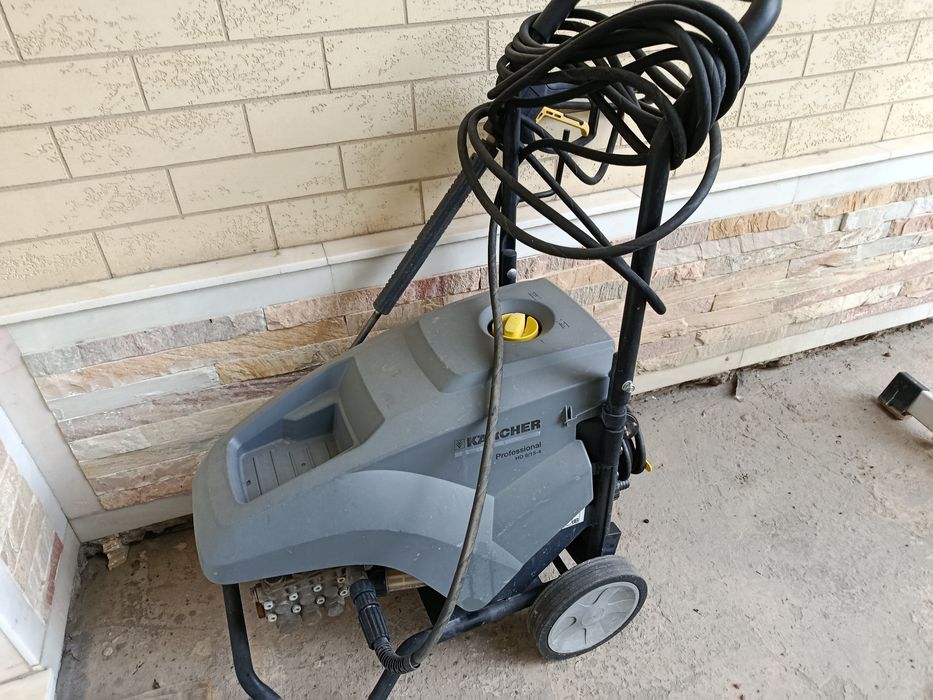 Karcher professional hd 6/15-4 ( 390$ )