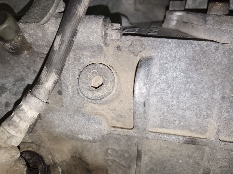 Скоростна кутия f23 за опел вектра б 2.0 101к.с