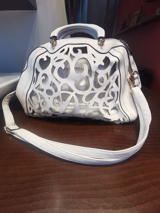 Чанта, кожена, Бяла, различна и интереснс