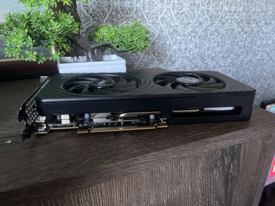 Видеокарта rtx 5050 8gb