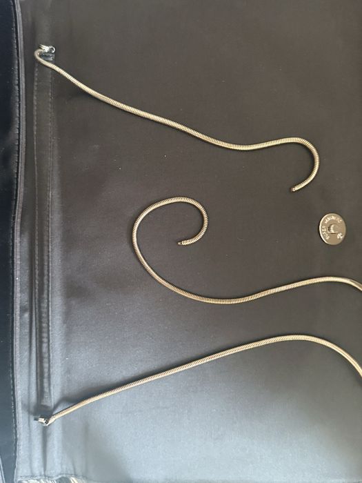 Дамска чанта - Guess - Hugo - Valentino - елегантна чанта с пера