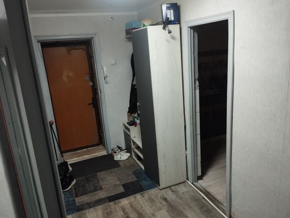 Продам квартиру на ЖБИ узенка