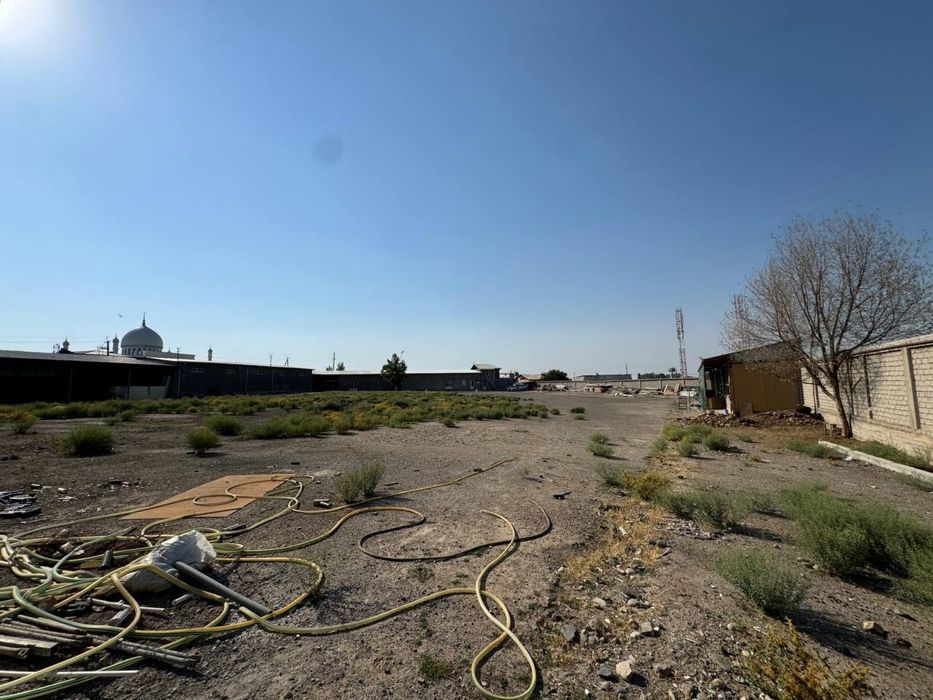 Sotiladi yer 87 stok Toshmi postidan 8km Tolabek