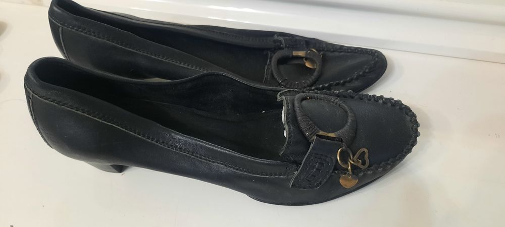 Продам  новые туфли