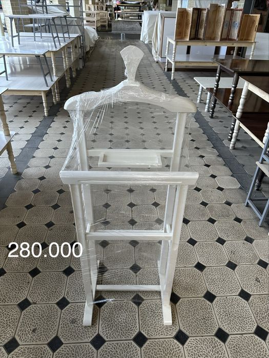 Вешалка стойкали ва кастюм шим